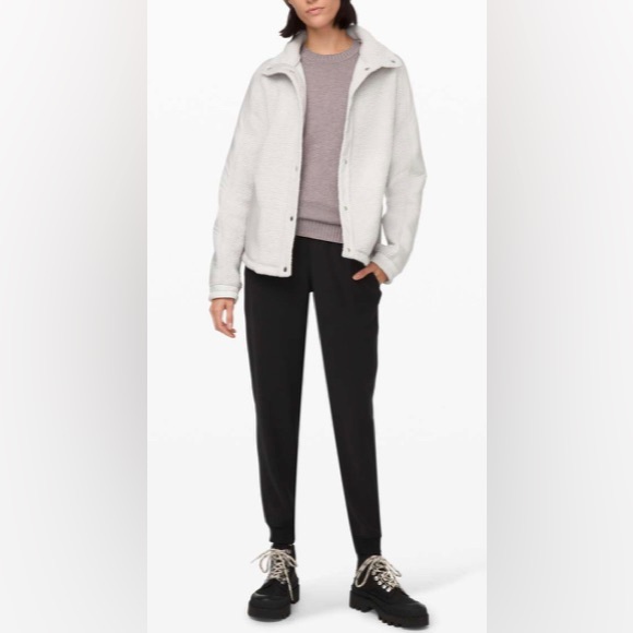 ⭐️Host Pick⭐️ BNWOT Lululemon Go Cozy Jacket - Picture 10 of 11